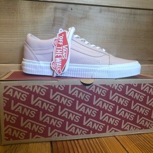 🆕 vans! never wornnn:)